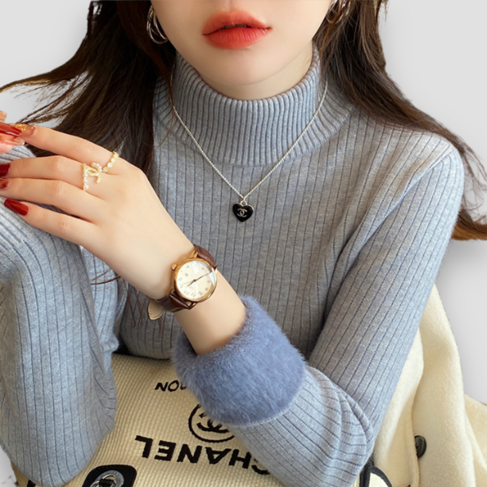 Badhie | Women’s Ribbed Turtleneck Sweater with Faux Fur Cuffs