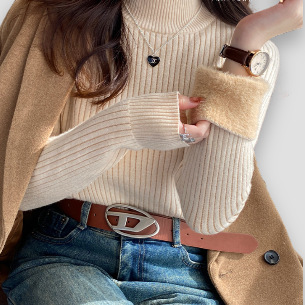 Badhie | Women’s Ribbed Turtleneck Sweater with Faux Fur Cuffs