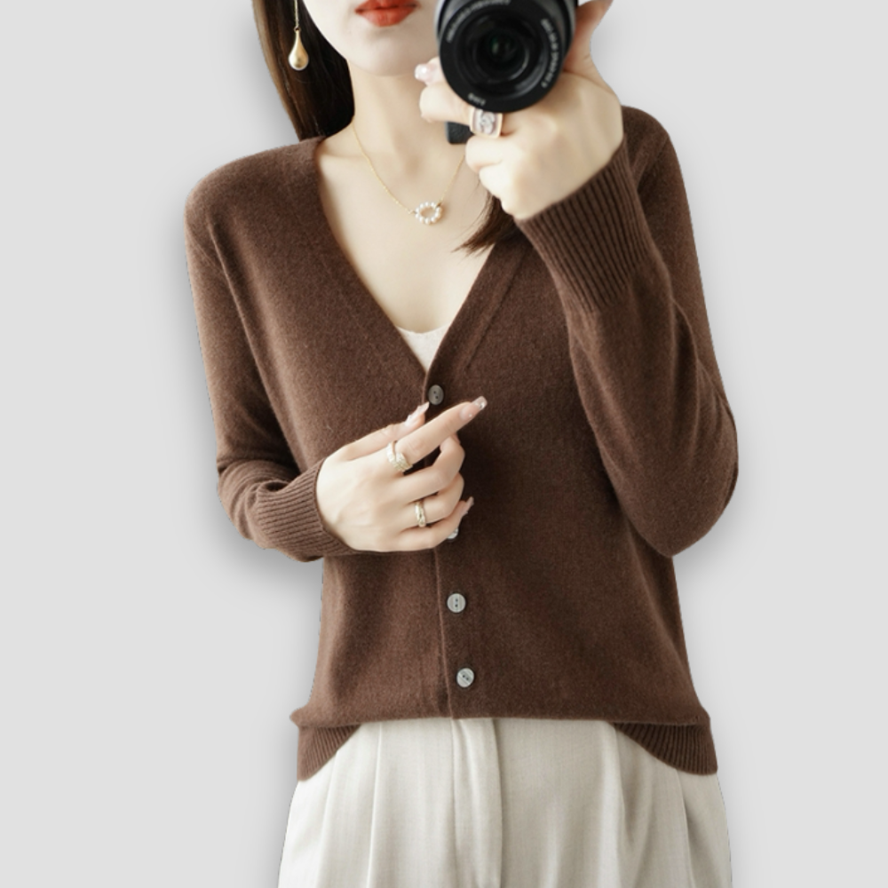 Badhie | Women’s Classic V-Neck Knit Cardigan