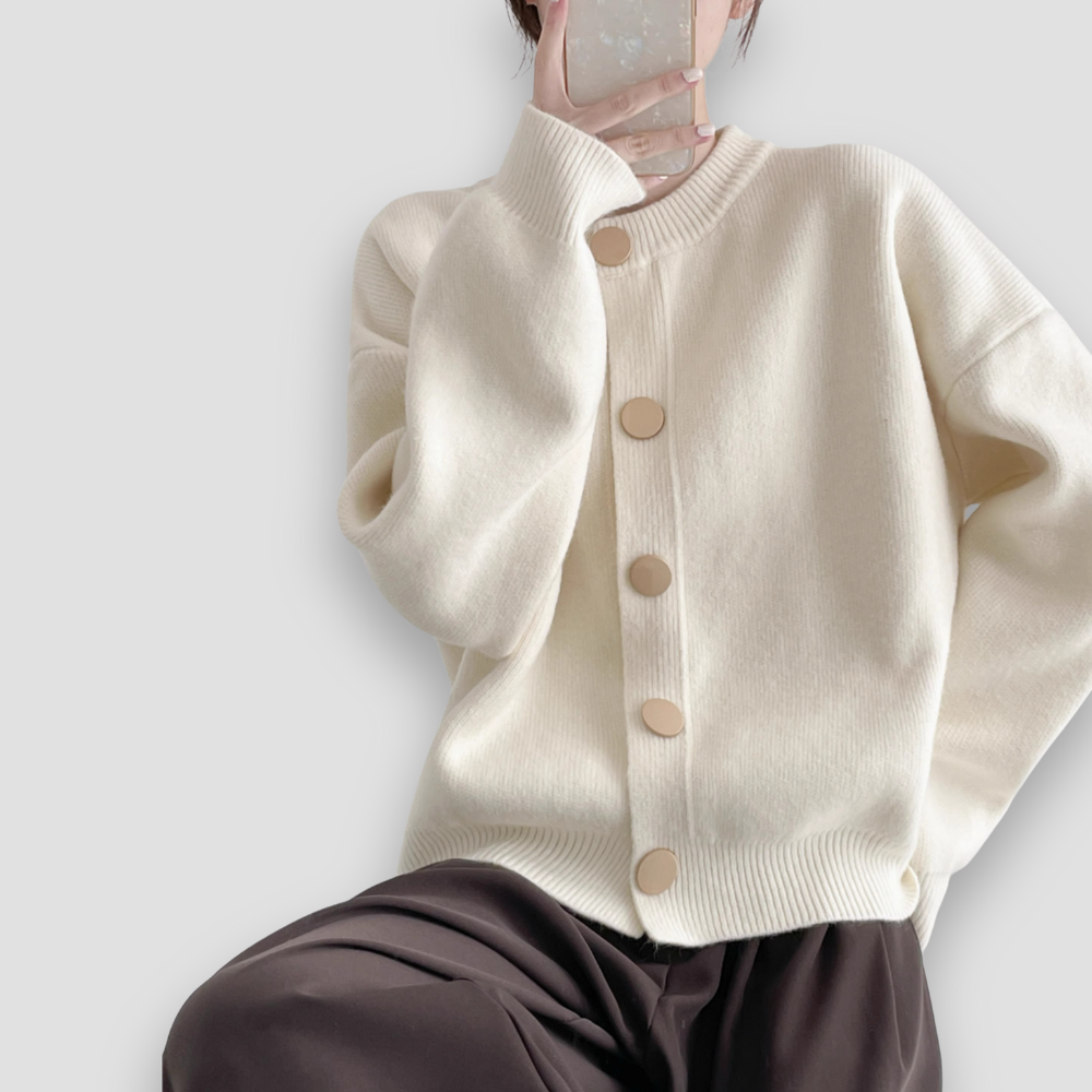 Badhie | Women’s Minimalist Button-Up Knit Cardigan