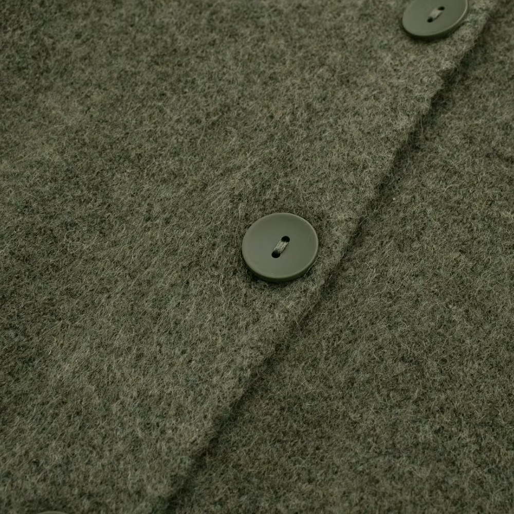 Badhie | Women’s Cropped Knit Button Cardigan