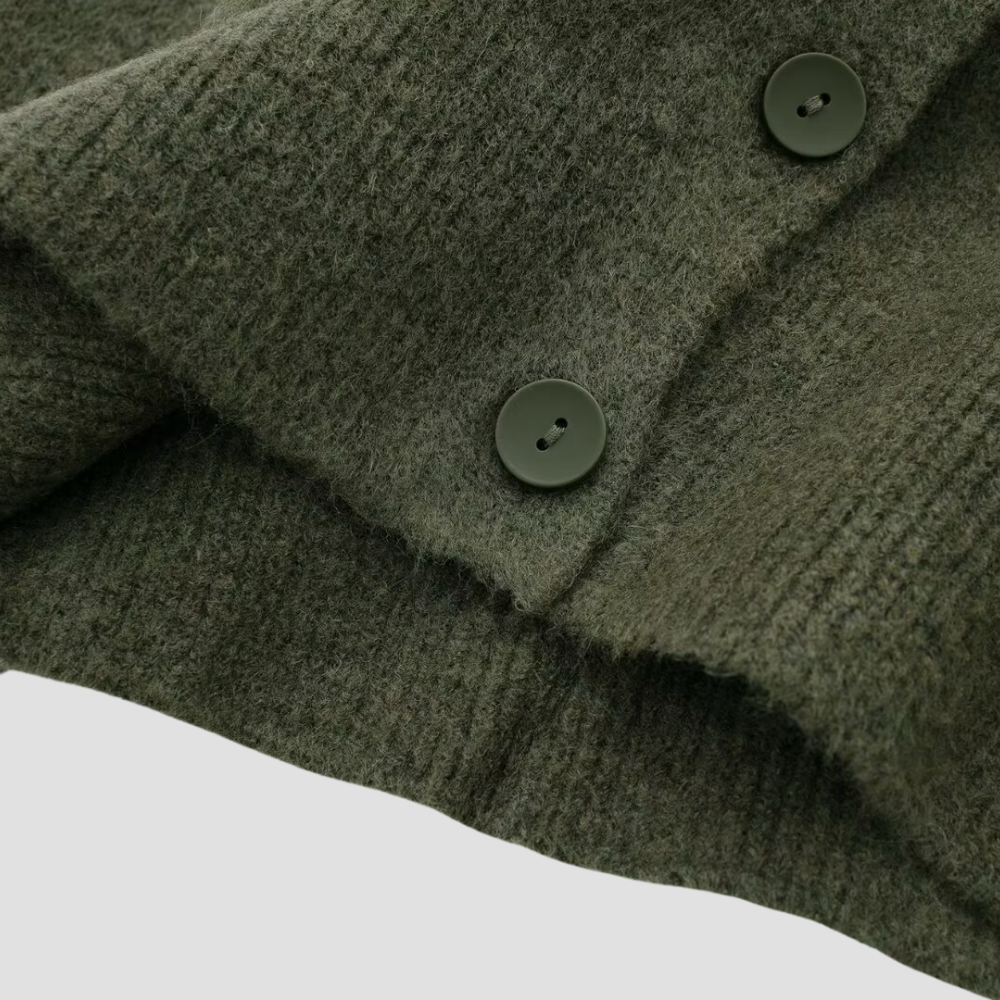 Badhie | Women’s Cropped Knit Button Cardigan