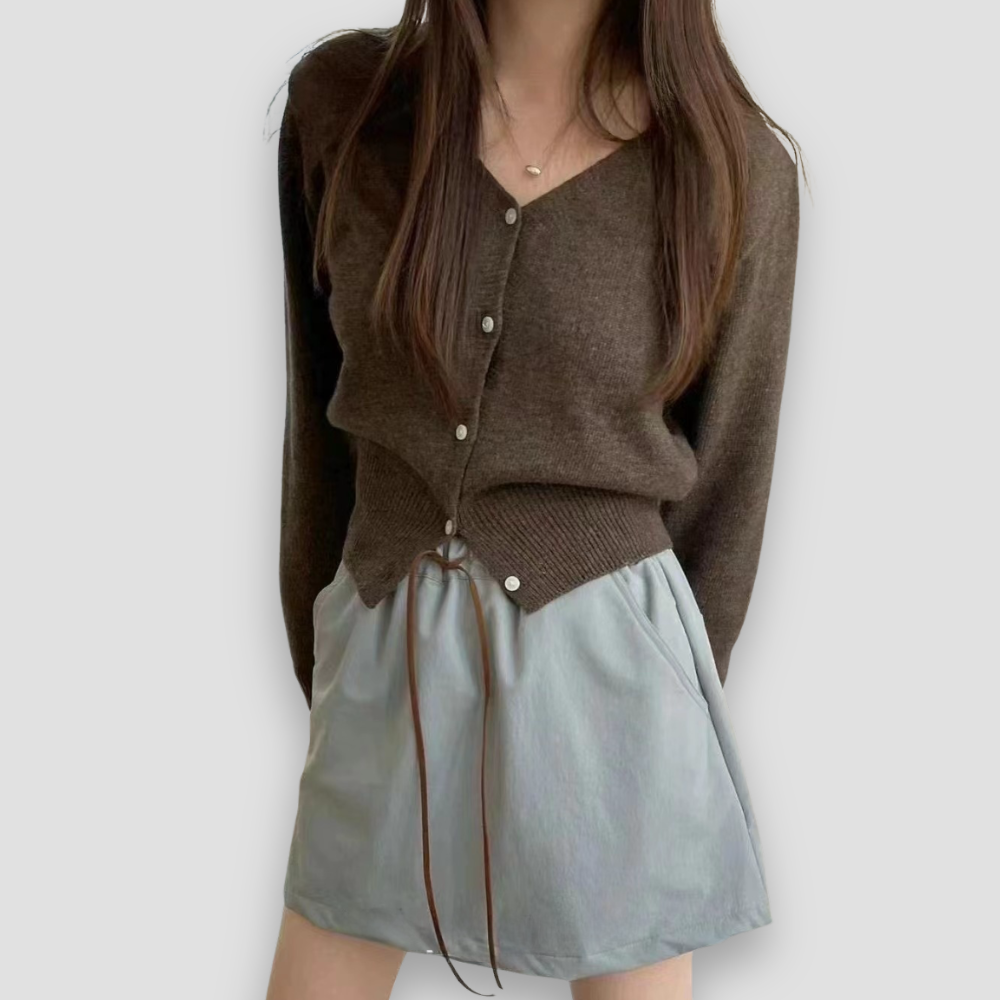 Badhie | Women’s Classic V-Neck Cropped Cardigan