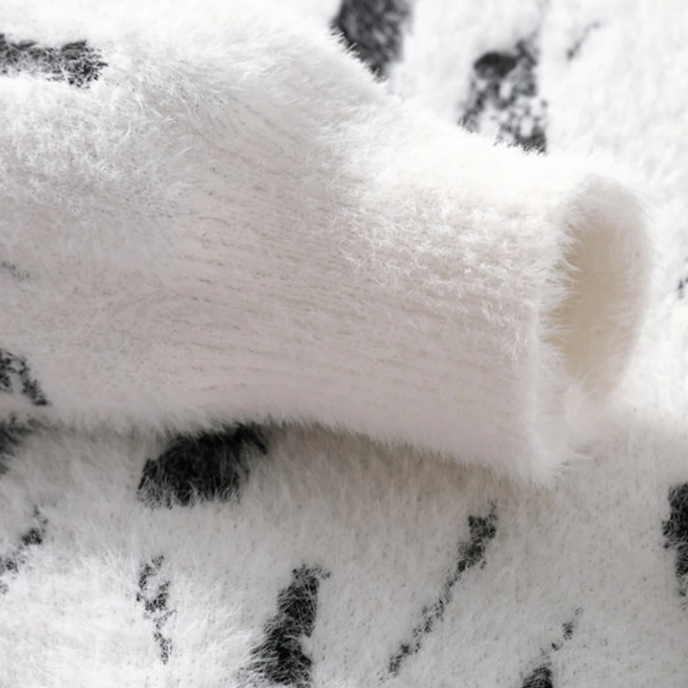 Badhie | Women’s Jumper Abstract Fuzzy Knit Sweater