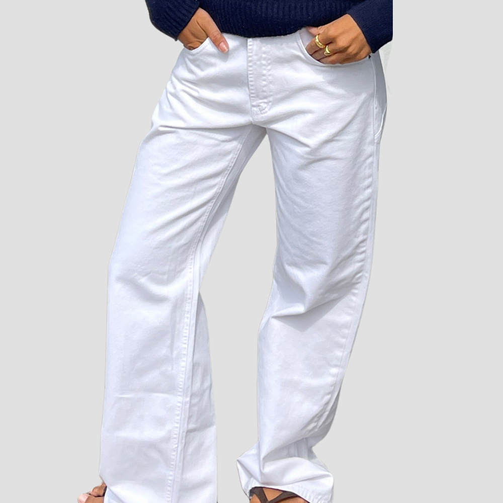 Badhie | Women's Star Patch Straight-Leg Jeans