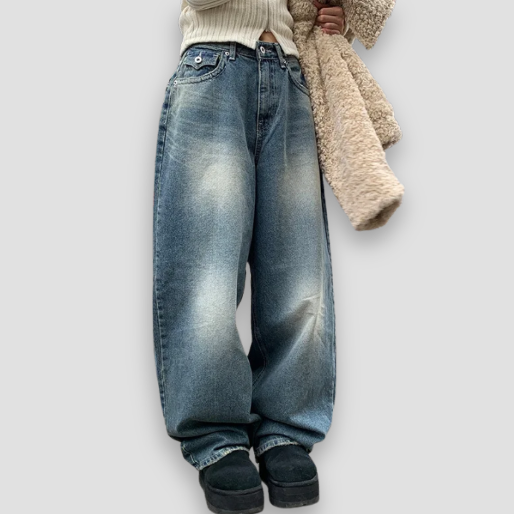 Badhie | Women’s Vintage Wash Straight-Leg Jeans