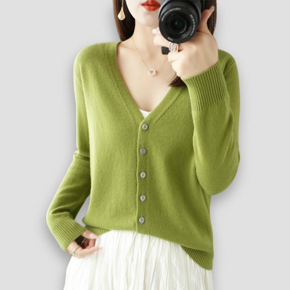 Badhie | Women’s Classic V-Neck Knit Cardigan