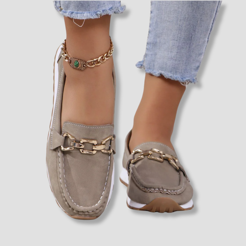 Badhie | Women’s Chic Chain-Link Loafers