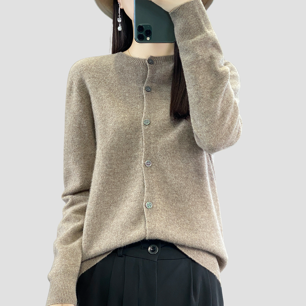 Badhie | Women’s Classic Button-Up Knit Cardigan