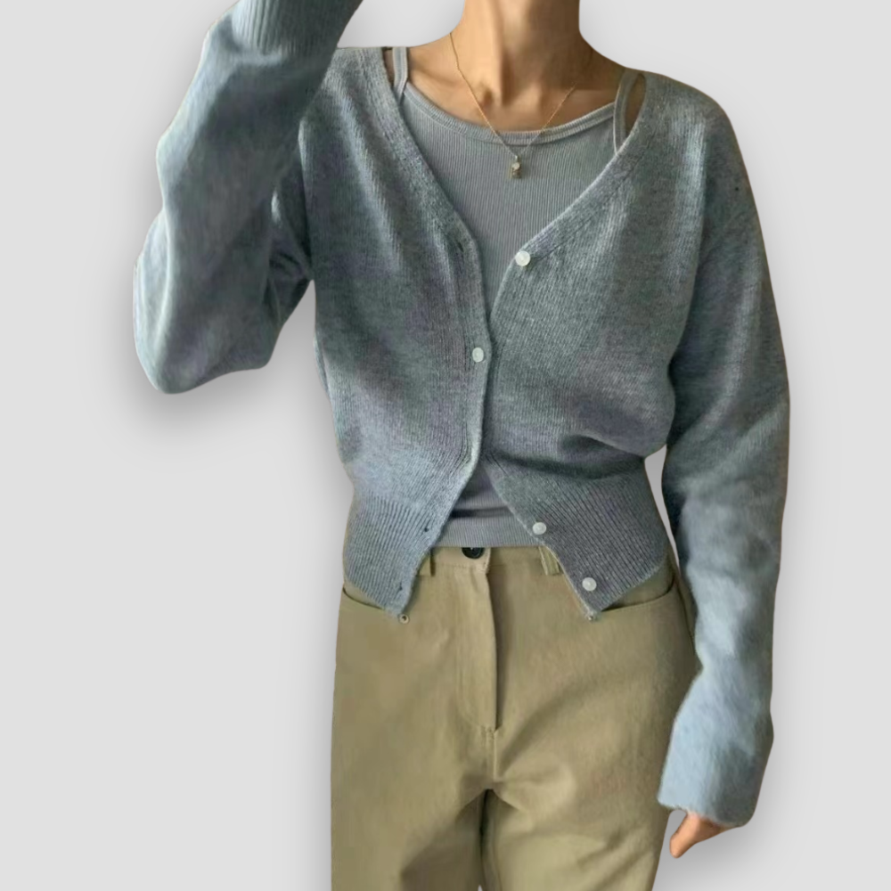 Badhie | Women’s Classic V-Neck Cropped Cardigan